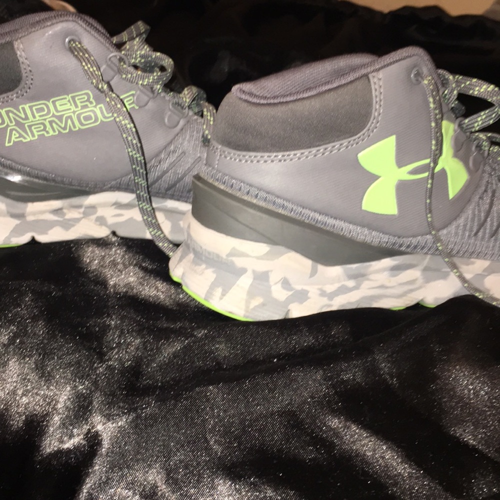 UNDER ARMOR SHOES